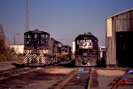 SOU 2346 & NS 5162 sit beside the engine house